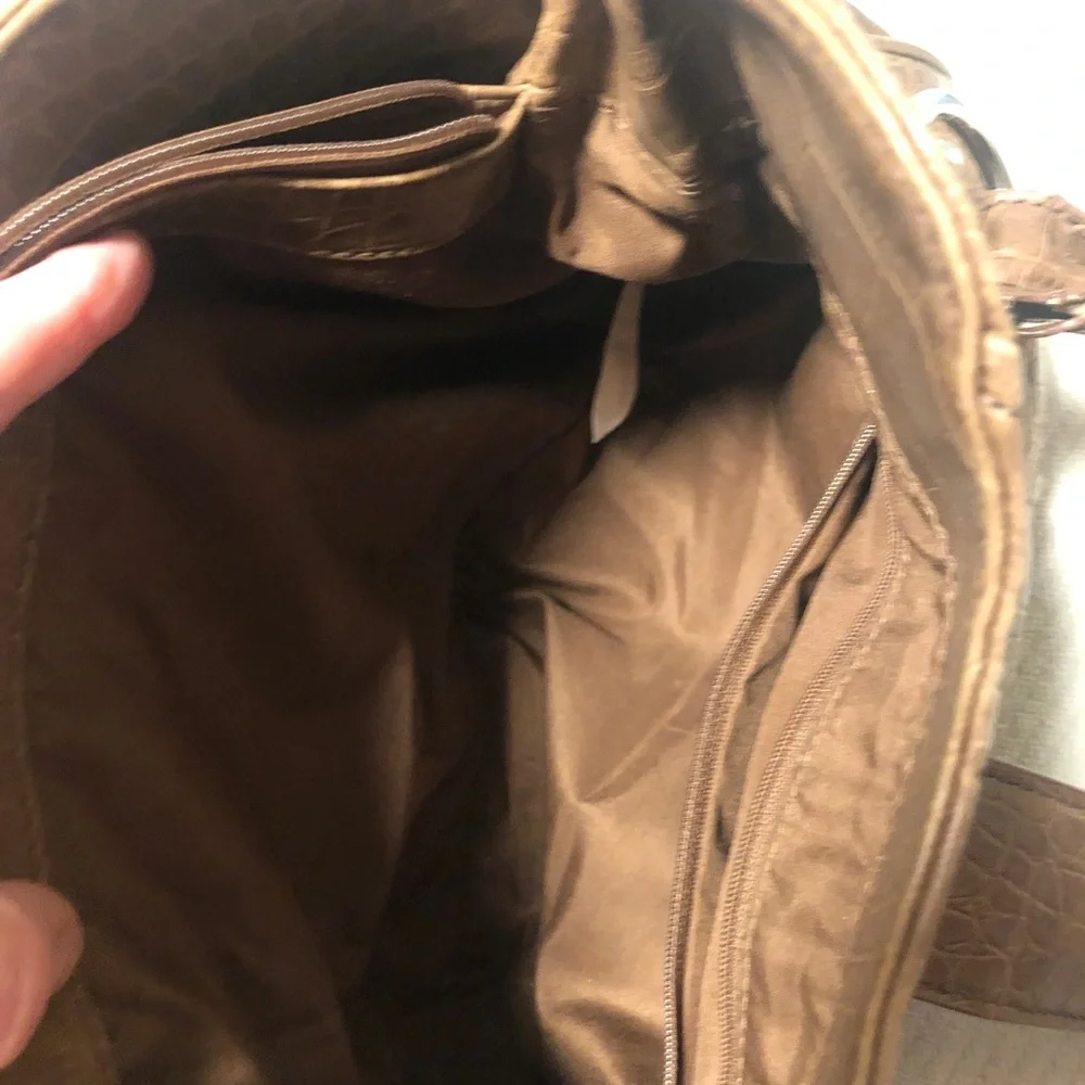 ๐ 3/15.00 Worthington Magnetic Closure Shoulder Purse - Picture 6 of 12
